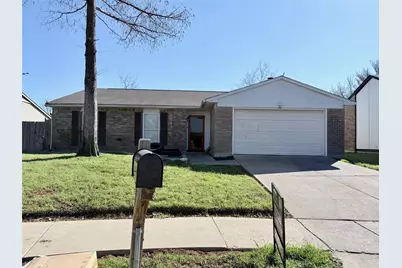 6936 Fallbrook Court, Fort Worth, TX 76120 - Photo 2