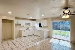 6936 Fallbrook Ct, Fort Worth, TX 76120 - Photo 6