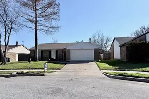 6936 Fallbrook Ct, Fort Worth, TX 76120 - Photo 2
