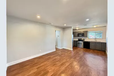 740 Edgemont Avenue #204, Dallas, TX 75216 - Photo 4