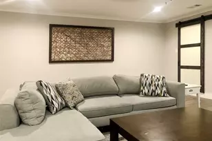 10807 Marsh Ln, Dallas, TX 75229 - Photo 16