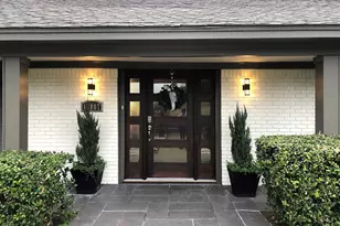 10807 Marsh Ln, Dallas, TX 75229 - Photo 2