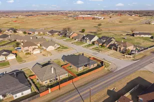 1601 Summercrest Dr, Cleburne, TX 76033 - Photo 30