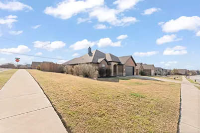 1601 Summercrest Drive, Cleburne, TX 76033 - Photo 2