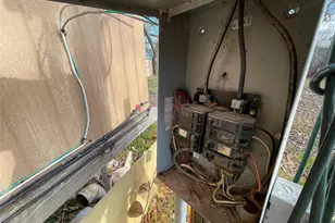 1517 Alamo Dr, Granbury, TX 76048 - Photo 12