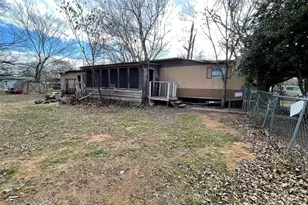 1517 Alamo Dr, Granbury, TX 76048 - Photo 6