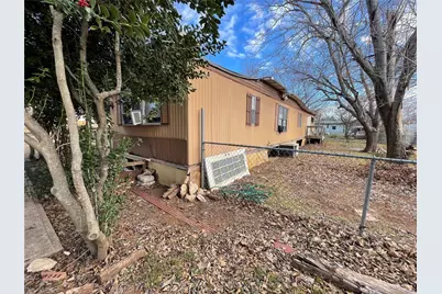 1517 Alamo Drive, Granbury, TX 76048 - Photo 4