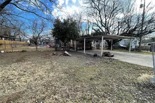 1517 Alamo Dr, Granbury, TX 76048 - Photo 2