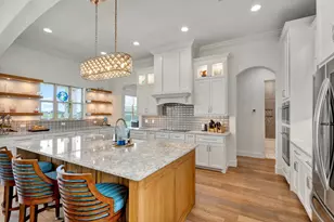 2012 Spieth St, Granbury, TX 76048 - Photo 12