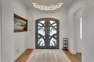 2012 Spieth St, Granbury, TX 76048 - Photo 4