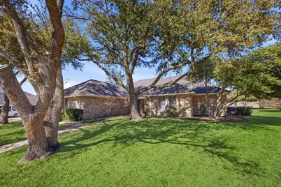 11617 Pine Creek Court, Aledo, TX 76008 - Photo 2