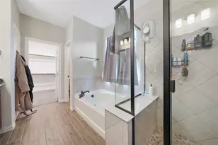 9401 Trailway Dr, Little Elm, TX 75068 - Photo 14