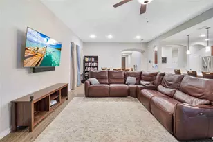 9401 Trailway Dr, Little Elm, TX 75068 - Photo 8