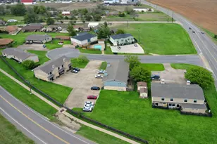 1403 Courtney Pl, Cleburne, TX 76033 - Photo 2