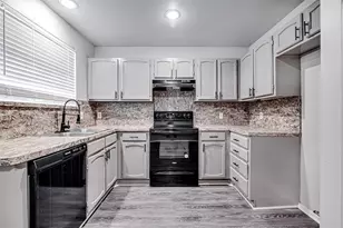 1403 Courtney Pl, Cleburne, TX 76033 - Photo 12