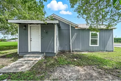 320 T A Carroll Avenue, Corsicana, TX 75110 - Photo 2