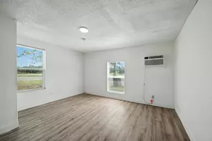 320 T A Carroll Ave, Corsicana, TX 75110 - Photo 12