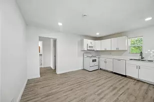 320 T A Carroll Ave, Corsicana, TX 75110 - Photo 6