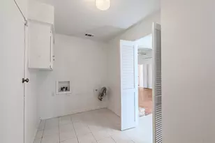 3325 Shady Hollow Ln, Dallas, TX 75233 - Photo 12