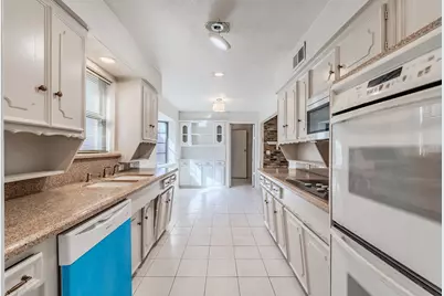 3325 Shady Hollow Lane, Dallas, TX 75233 - Photo 8