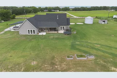 109 County Road 2696, Alvord, TX 76225 - Photo 38