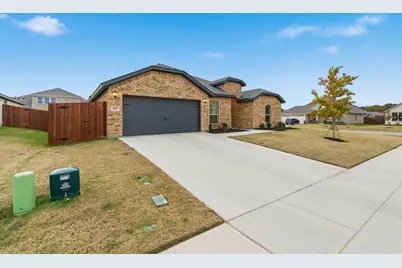 437 Falcon Way, Azle, TX 76020 - Photo 6