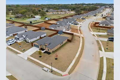 437 Falcon Way, Azle, TX 76020 - Photo 38