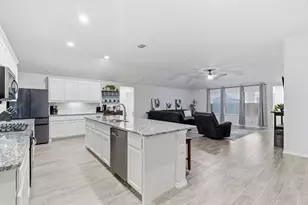 437 Falcon Wy, Azle, TX 76020 - Photo 10