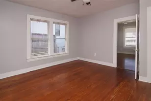 2121 Fairmount Ave, Fort Worth, TX 76110 - Photo 10