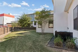 5368 Winton St, Dallas, TX 75206 - Photo 32