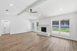 2211 Sierra Dr, Grapevine, TX 76051 - Photo 8