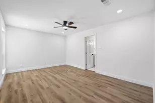 2211 Sierra Dr, Grapevine, TX 76051 - Photo 12