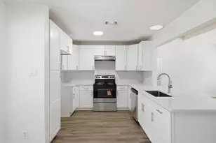 2211 Sierra Dr, Grapevine, TX 76051 - Photo 4