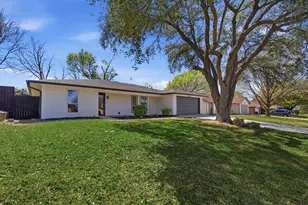 2211 Sierra Dr, Grapevine, TX 76051 - Photo 2