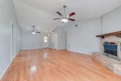 4154 Emerson Drive, Grand Prairie, TX 75052 - Photo 6