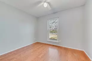 4154 Emerson Dr, Grand Prairie, TX 75052 - Photo 18