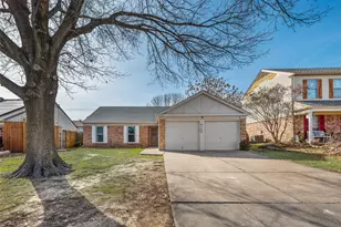 4154 Emerson Dr, Grand Prairie, TX 75052 - Photo 1