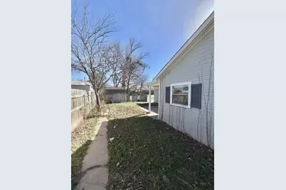 102 S Avenue Q, Clifton, TX 76634 - Photo 30