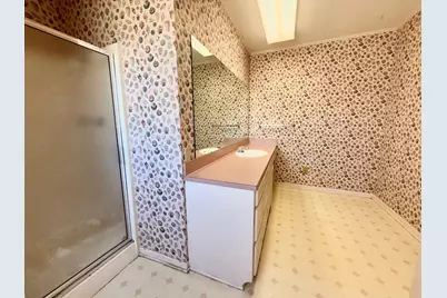 102 S Avenue Q, Clifton, TX 76634 - Photo 20