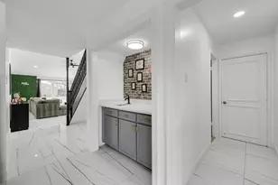 1301 N Trail Dr, Carrollton, TX 75006 - Photo 20