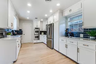 806 Knott Pl, Dallas, TX 75208 - Photo 10