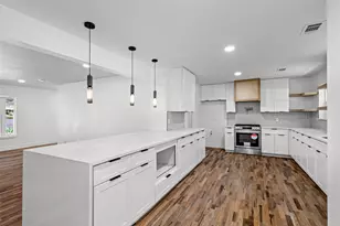 3542 Chellen Dr, Farmers Branch, TX 75234 - Photo 10