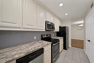 2303 Park Hill Dr, Fort Worth, TX 76110 - Photo 8