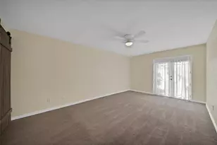 2303 Park Hill Dr, Fort Worth, TX 76110 - Photo 14