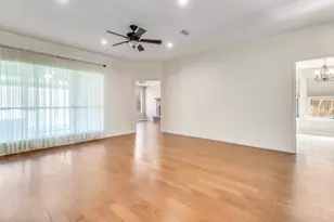 8220 Saddlebrook Dr, Benbrook, TX 76116 - Photo 6