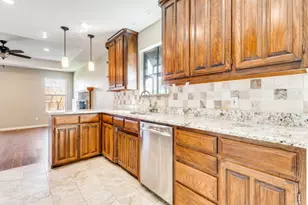 8220 Saddlebrook Dr, Benbrook, TX 76116 - Photo 12