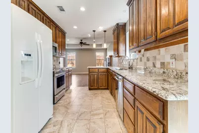 8220 Saddlebrook Drive, Benbrook, TX 76116 - Photo 14