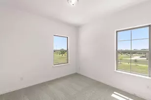 633 Blue Rdg Dr, Mansfield, TX 76063 - Photo 16