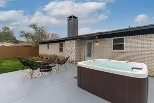 6048 Holiday Ln, North Richland Hills, TX 76180 - Photo 2