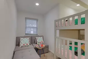 6048 Holiday Ln, North Richland Hills, TX 76180 - Photo 32